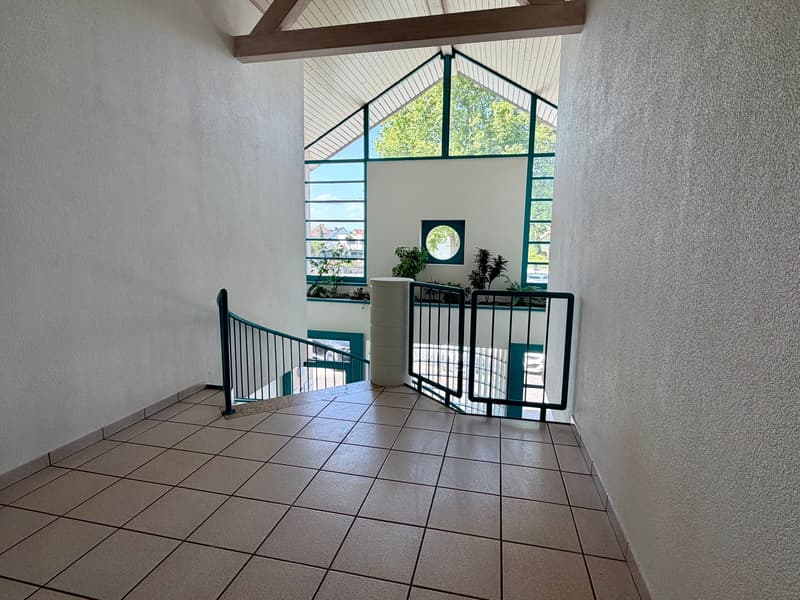 Bureau spacieux à louer à Payerne – 5 pièces, 143 m² (24)