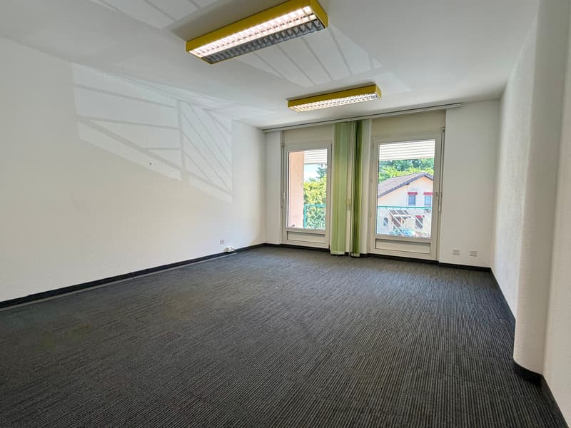 Bureau spacieux à louer à Payerne – 5 pièces, 143 m² (12)