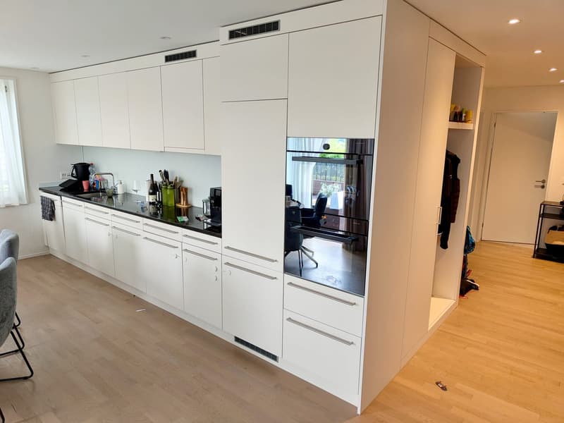 Moderne 4.5-Zimmer-Wohnung mit Balkon in Bassersdorf inkl. 2 Parkplätze (1)