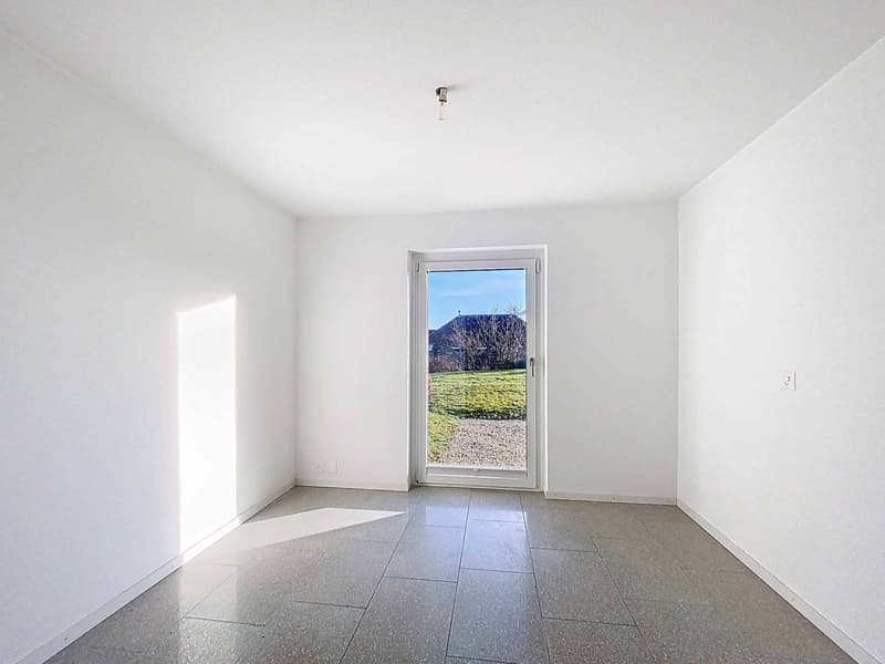 Villa contemporaine avec vue panoramique sur le lac (9)