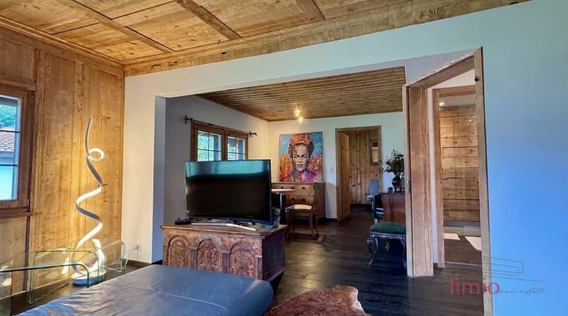 EINE SELTENE GELEGENHEIT: Komplett renoviertes Chalet mit Einliegerwohnung nur 5min von Chur (5)