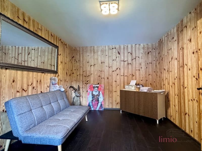 EINE SELTENE GELEGENHEIT: Komplett renoviertes Chalet mit Einliegerwohnung nur 5min von Chur (13)