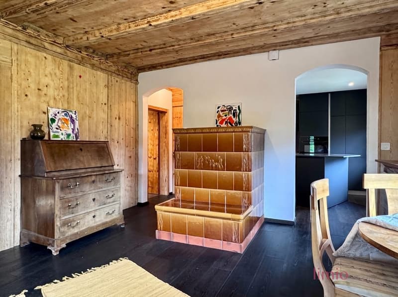 EINE SELTENE GELEGENHEIT: Komplett renoviertes Chalet mit Einliegerwohnung nur 5min von Chur (12)