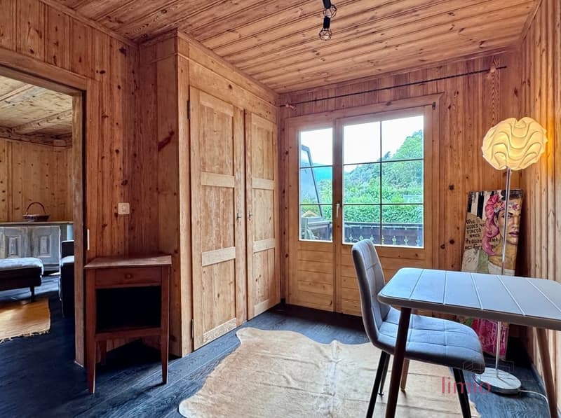 Renoviertes Mehrfamilienhaus mit 2 Einheiten, grossem Grundstück & attraktiver Ausbaureserve (13)