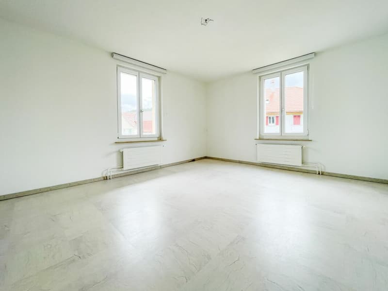 Zweifamilienhaus mit viel Platz, Potenzial und zentraler Lage (4)