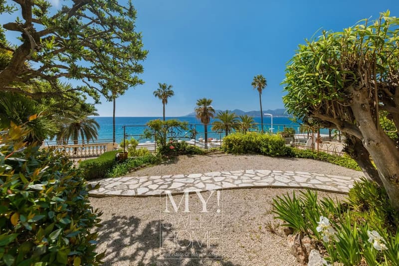 Cannes Midi | Villa storica in prima linea di mare con carattere Belle-Époque (20)