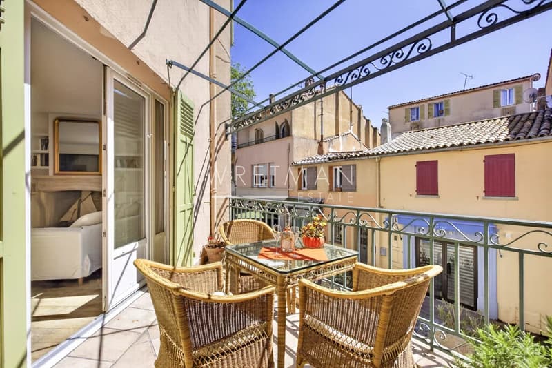 Saint-Tropez Altstadt 95 m² 3 Schlafzimmer Kamin Terrasse Südwest 5 Minuten zum Hafen (1)