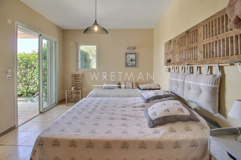 Elegante Villa mit Pool in Montauroux, 4 Schlafzimmer (12)
