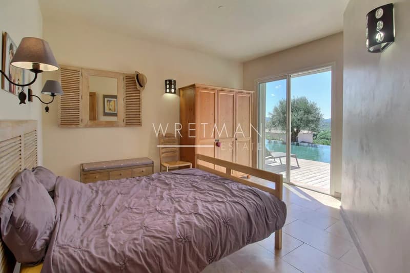 Elegante Villa mit Pool in Montauroux, 4 Schlafzimmer (13)