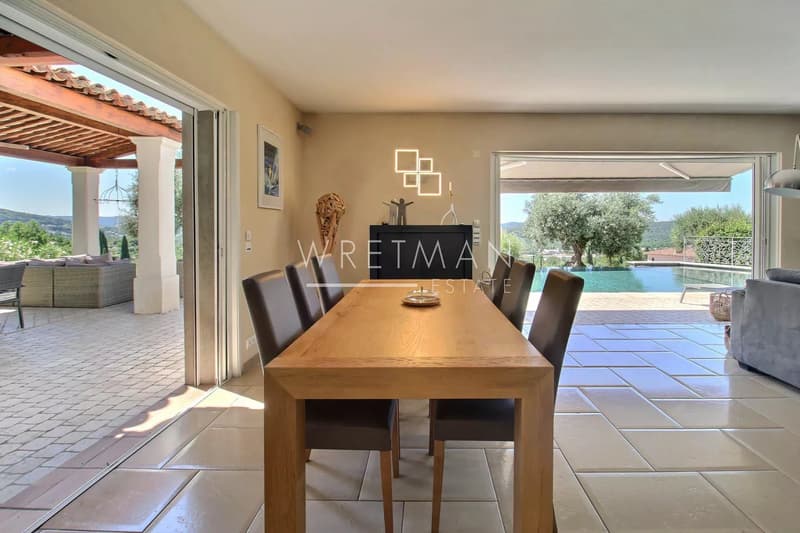 Elegante Villa mit Pool in Montauroux, 4 Schlafzimmer (7)