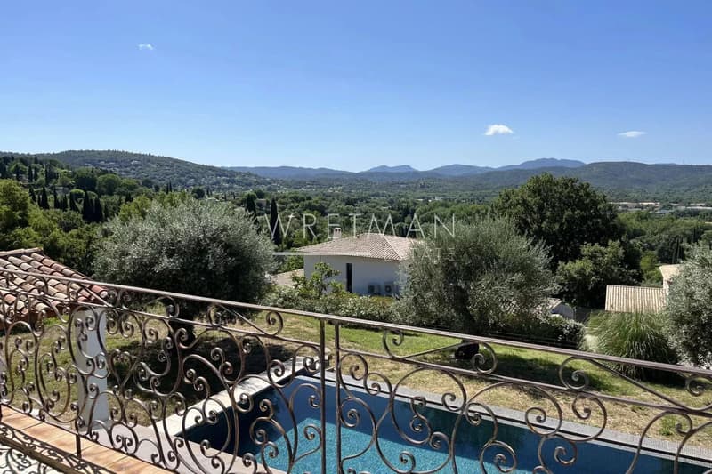Elegante Villa mit Pool in Montauroux, 4 Schlafzimmer (1)