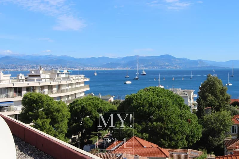 Exklusive Wohnung mit Meerblick in Salis, Antibes (2)