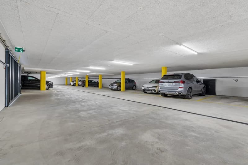 Vermietete 2.5-Zi-Neubauwohnung mit 20 m² Balkon - Tiefgaragenplatz inklusive (12)