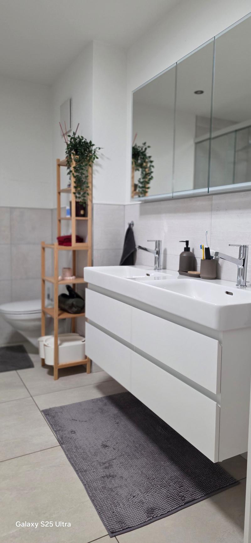 Maison mitoyenne moderne de 6.5 pièces à Port (34)