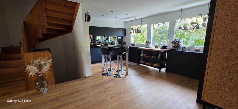 Maison mitoyenne moderne de 6.5 pièces à Port (16)