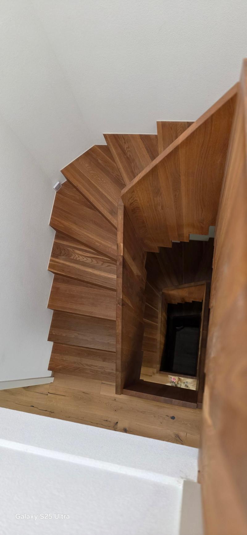 Maison mitoyenne moderne de 6.5 pièces à Port (9)