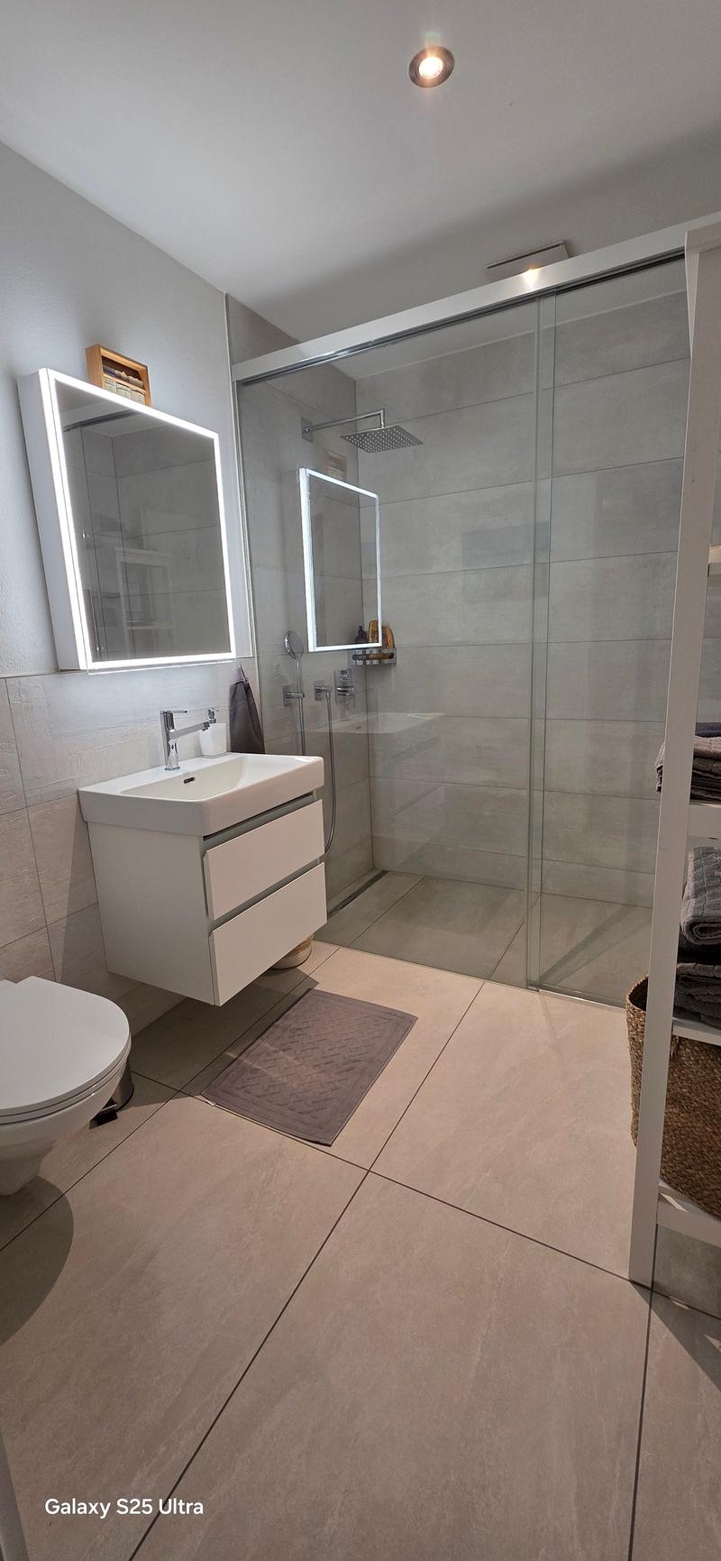 Maison mitoyenne moderne de 6.5 pièces à Port (39)