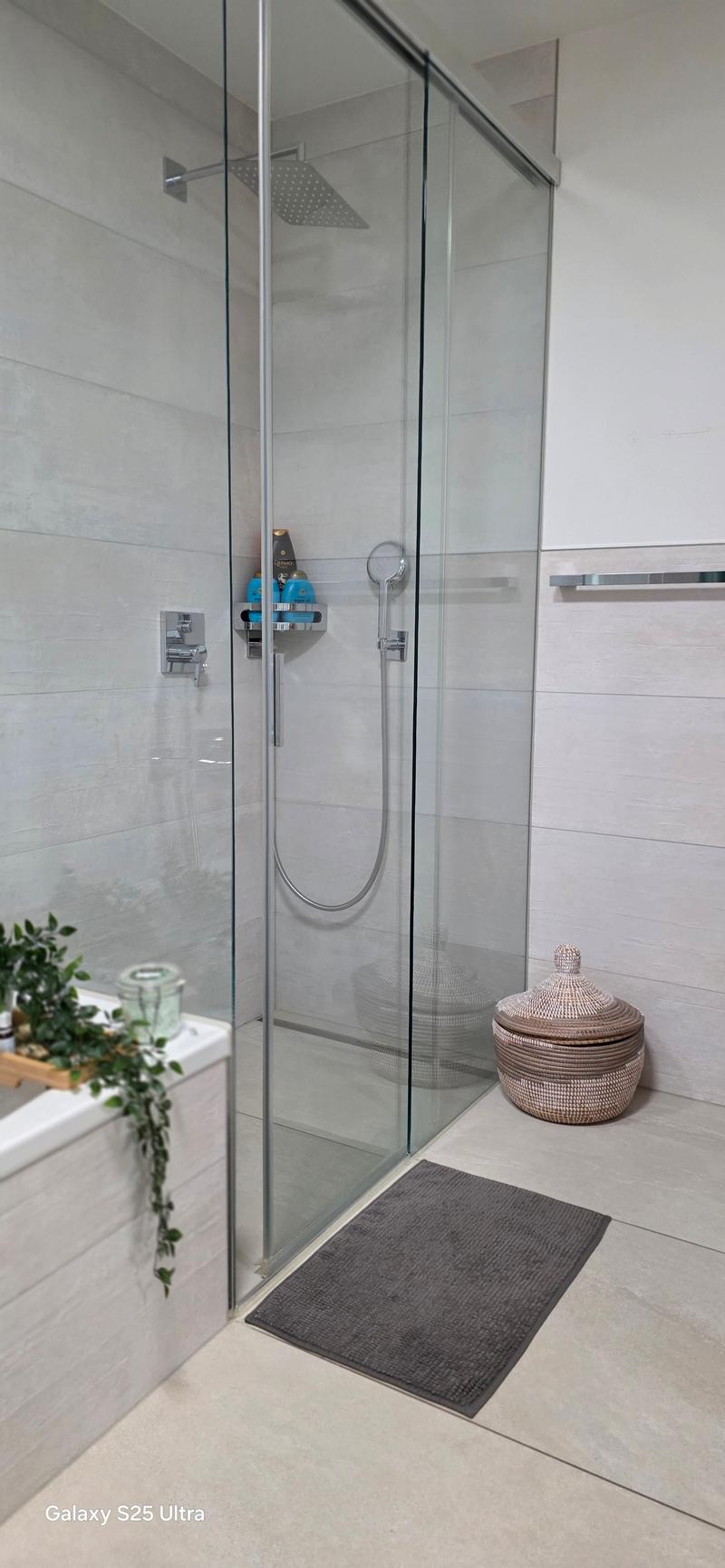Maison mitoyenne moderne de 6.5 pièces à Port (35)