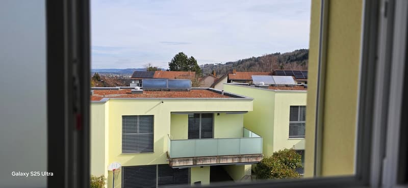 Maison mitoyenne moderne de 6.5 pièces à Port (23)