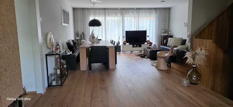 Maison mitoyenne moderne de 6.5 pièces à Port (15)