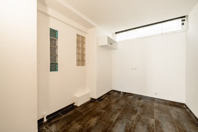 Appartement terrasse de 4 pièces à Divonne-les-Bains – 92m2 - terrasses (76m2), parking, box fermé (12)