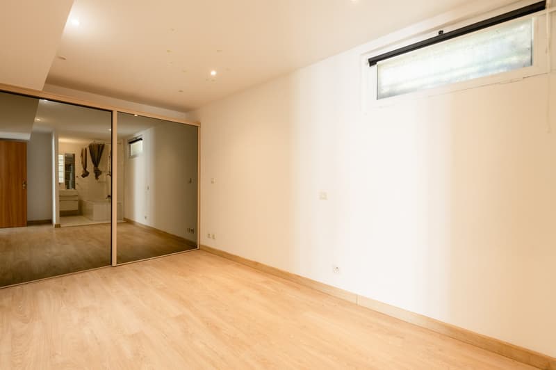 Appartement terrasse de 4 pièces à Divonne-les-Bains – 92m2 - terrasses (76m2), parking, box fermé (10)
