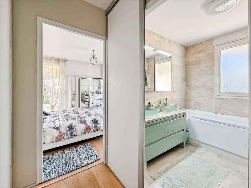 Appartement terrasse de 3.5 pièces à Divonne-les-Bains – 91m2 - terrasse, jardin, cave, garage (11)