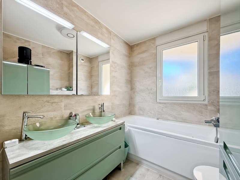 Appartement terrasse de 3.5 pièces à Divonne-les-Bains – 91m2 - terrasse, jardin, cave, garage (13)