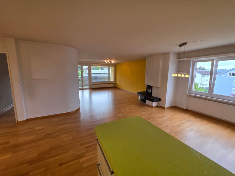 Schöne 4.5-Zimmer-Dachwohnung in Gossau - ruhig gelegen und doch zentral (8)