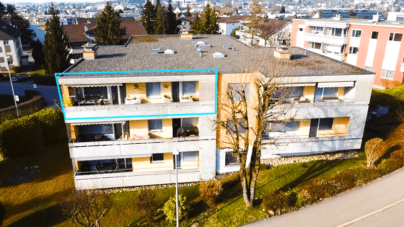 Schöne 4.5-Zimmer-Dachwohnung in Gossau - ruhig gelegen und doch zentral (2)