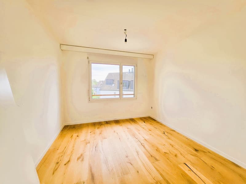 Frisch renovierte 4.5-Zimmer-Wohnung im steuergünstigen Zuzwil - Bankengeprüft (9)