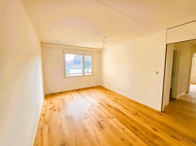 Frisch renovierte 4.5-Zimmer-Wohnung im steuergünstigen Zuzwil - Bankengeprüft (8)