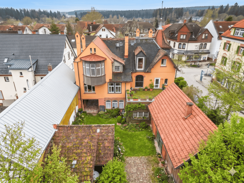 IMMORath.de – Herrschaftliches Stadthaus mit einzigartigem Charakter in Königsfeld (19)