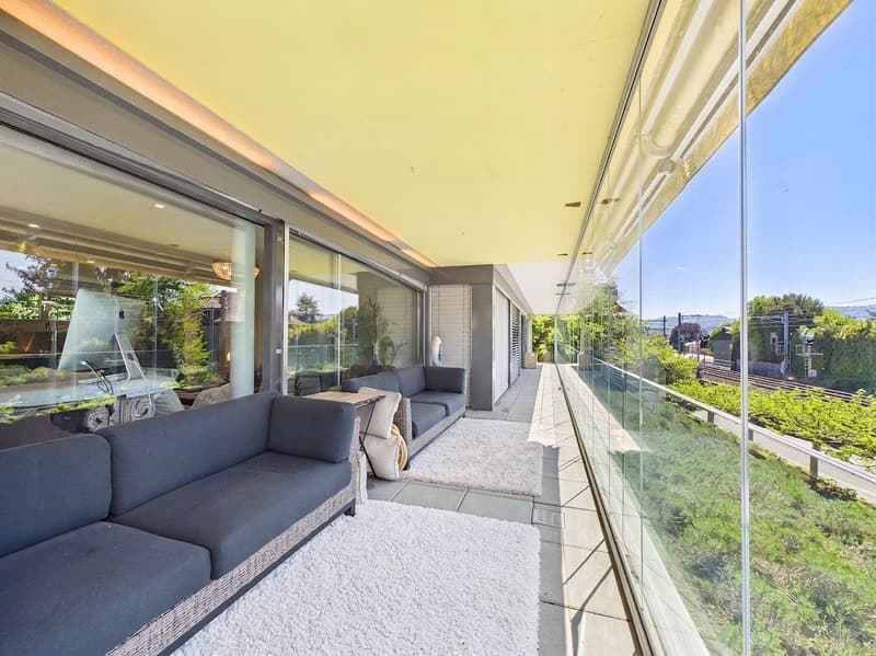 5,5 -Zimmer-Gartenwohnung mit verglaster Terrasse an zentraler Lage in Zollikon (5)