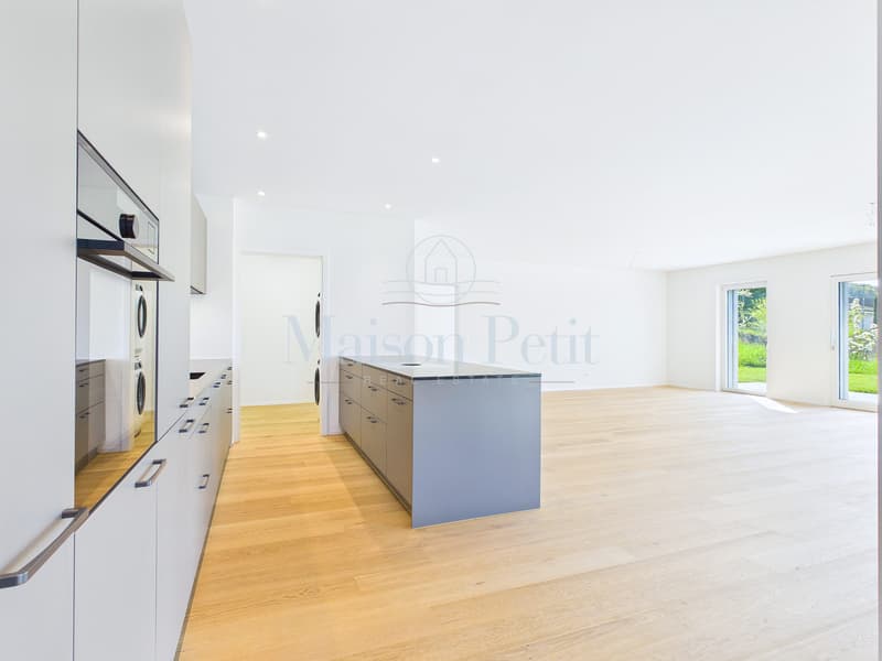 Zauberhafte 5.5-Zimmer-Gartenwohnung mit 336 m² Garten und Privatsphäre (6)