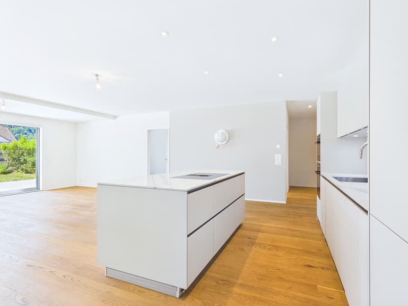 Exklusive Gartenwohnung mit über 100m² Garten inkl. 2 TG-Parkplätze und maximaler Ruhe (5)