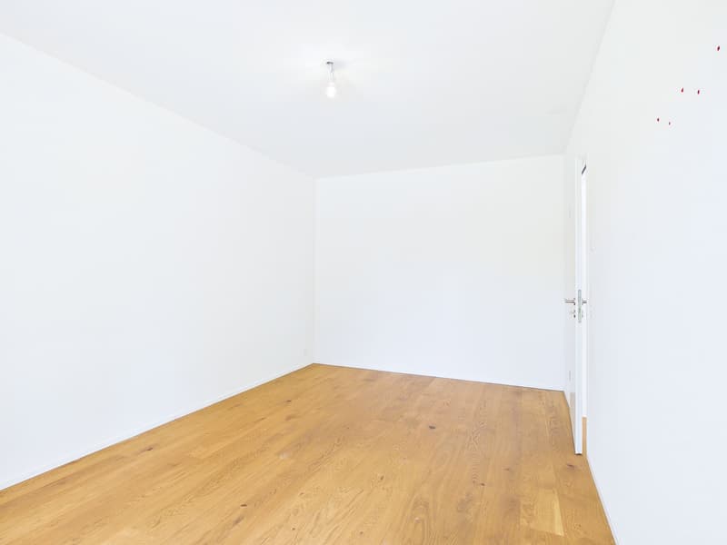 Exklusive Gartenwohnung mit über 100m² Garten inkl. 2 TG-Parkplätze und maximaler Ruhe (8)
