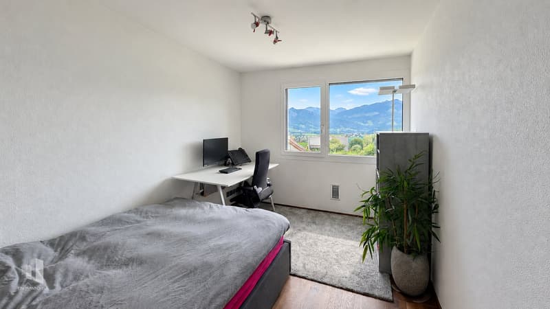 Maison d’architecte avec piscine, spa et vue panoramique sur le lac de la Gruyère (7)