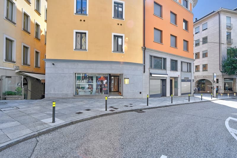 Flexible Rental from 1 Month — Furnished 3.5-Room Apartment in Central Lugano (18)