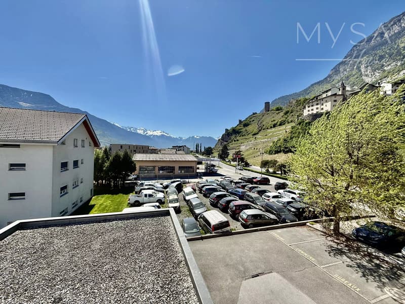 Bel appartement de 4½ pièces situé au dernier étage (5)