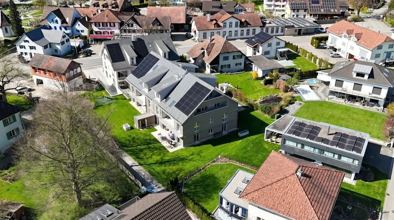 Luftansicht Liegenschaft - gepflegte Quartierlage