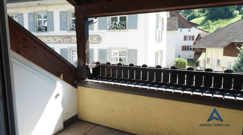 Charmante 4.5-Zimmer-Maisonettewohnung am Dorfplatz in Reigoldswil (11)