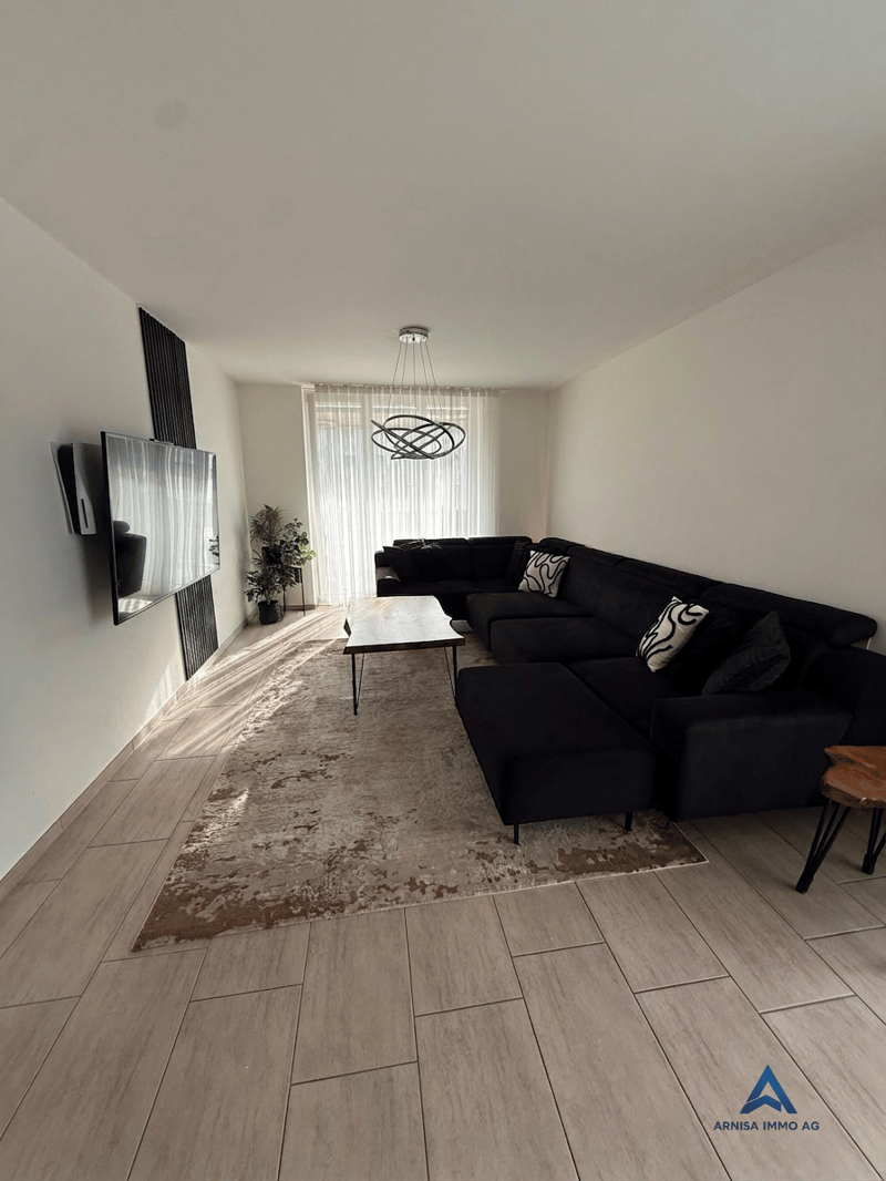 Charmante 4.5-Zimmer-Wohnung mit Balkon und herrlicher Aussicht in Kaiseraugst (1)