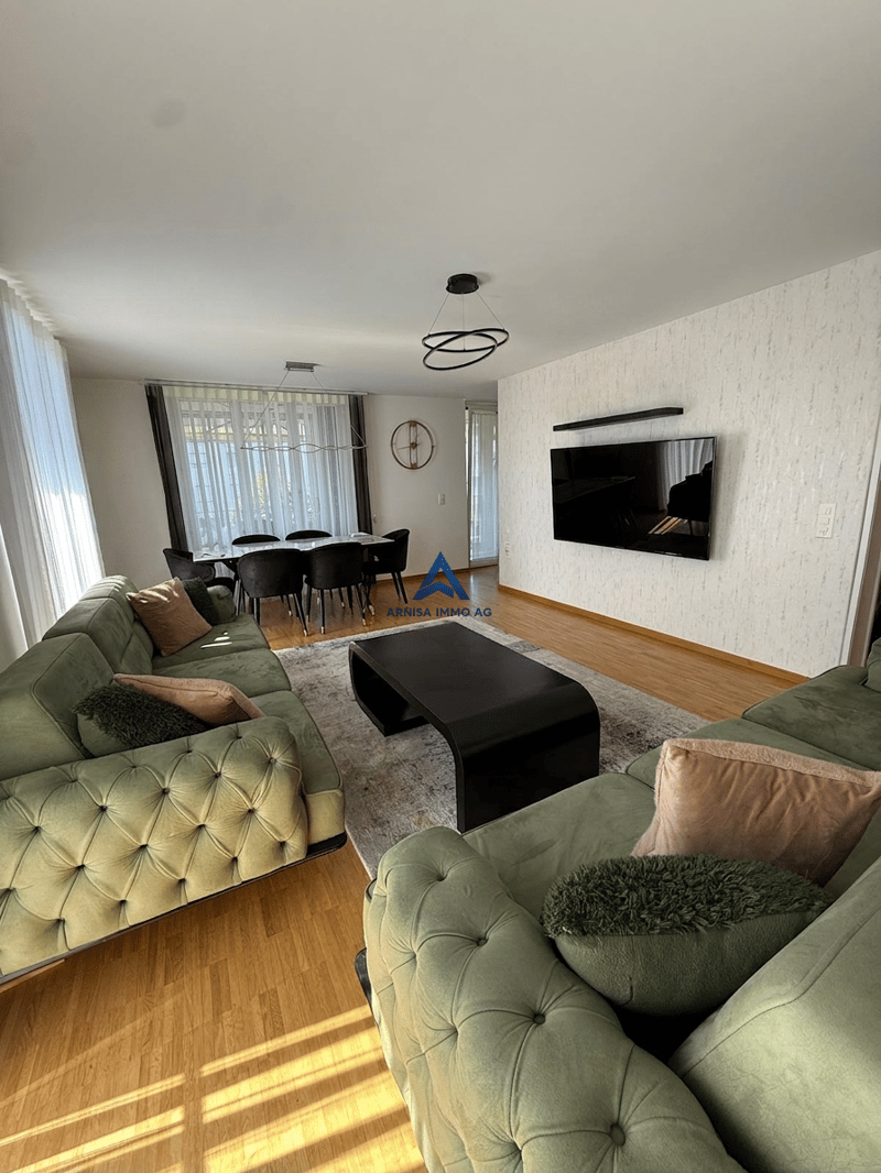 Helle 4.5-Zimmer-Wohnung mit Balkon in Kaiseraugst – sofort verfügbar! (2)