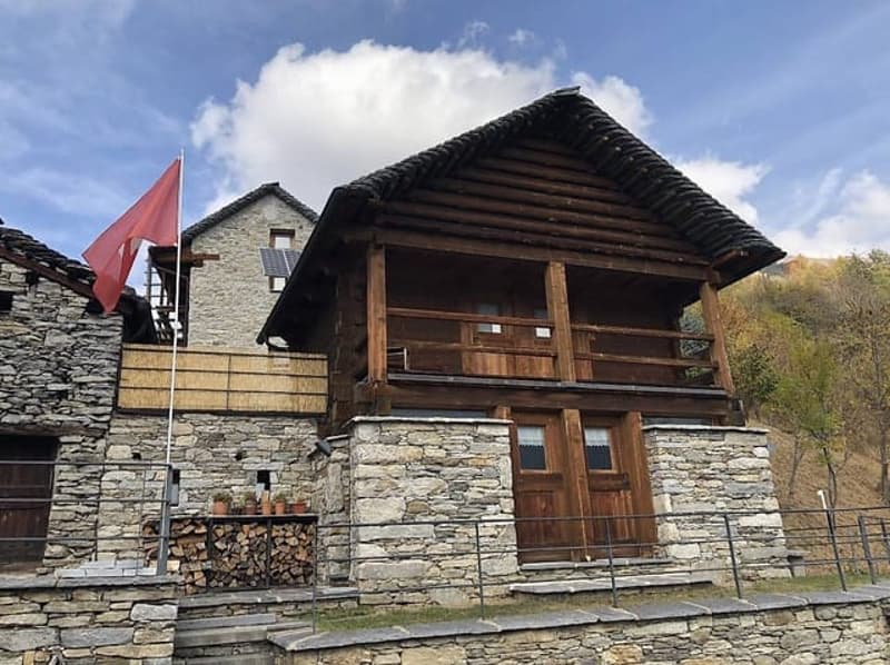 Rustico mit Panoramabalkon, 4 Zimmer in Malvaglia kaufen (1)