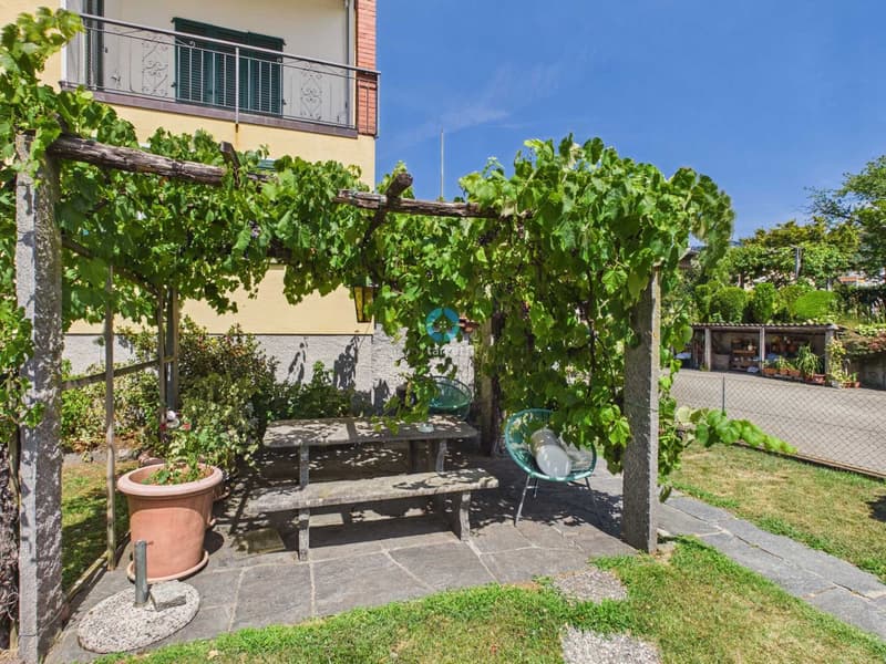 Casa bifamiliare 9 locali con giardino a Ponte Capriasca (8)