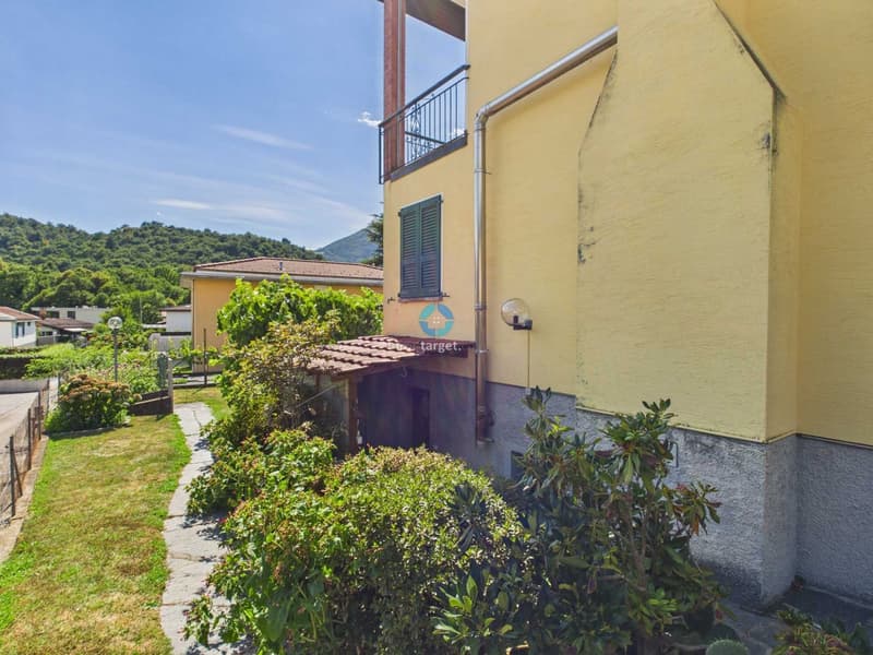 Casa bifamiliare 9 locali con giardino a Ponte Capriasca (4)