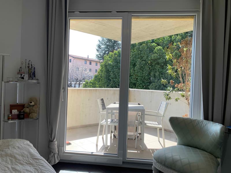 3.5 locali con balcone e vista aperta a Porza (1)