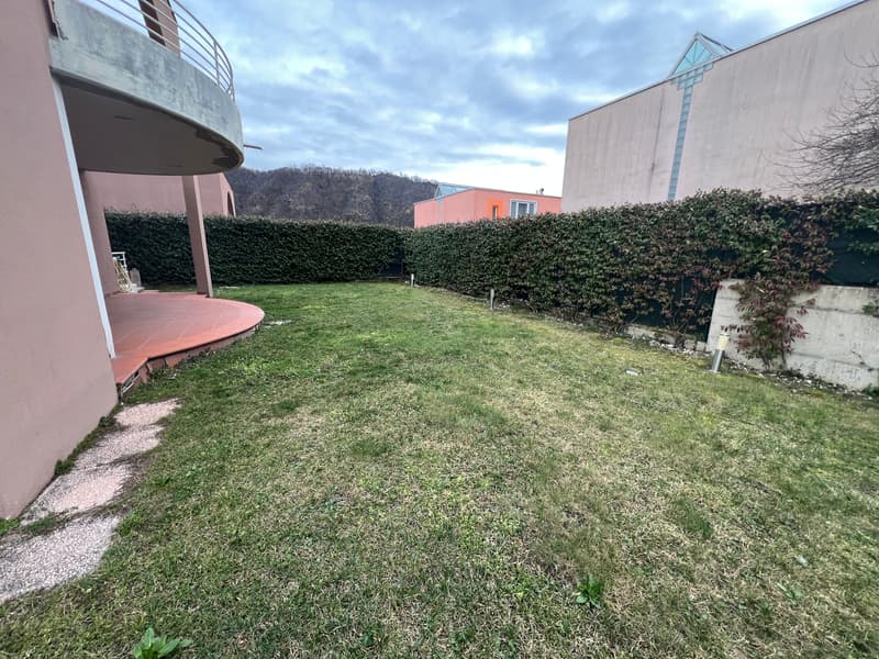 Casa unifamiliare 3 locali con giardino e box a Bedano (4)