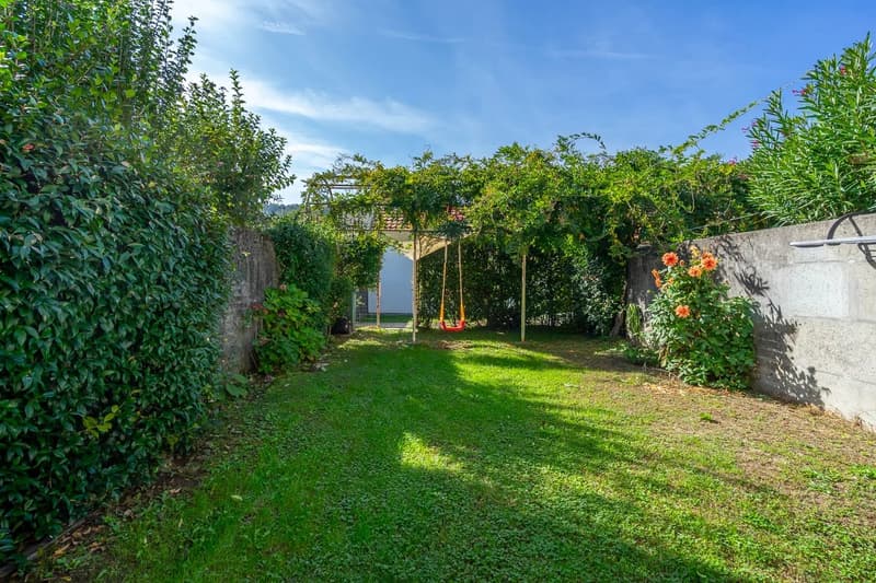 Casa d'angolo a schiera di 5 locali con piscina a Ponte Capriasca (12)